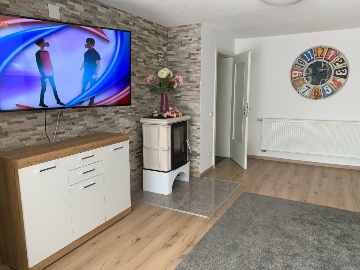 Terrassenwohnung In Estenfeld Bei Wuerzburg מראה חיצוני תמונה
